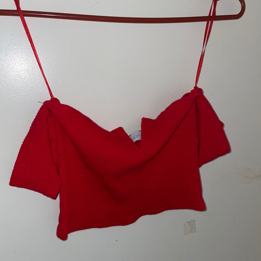 Red cropped top size Medium